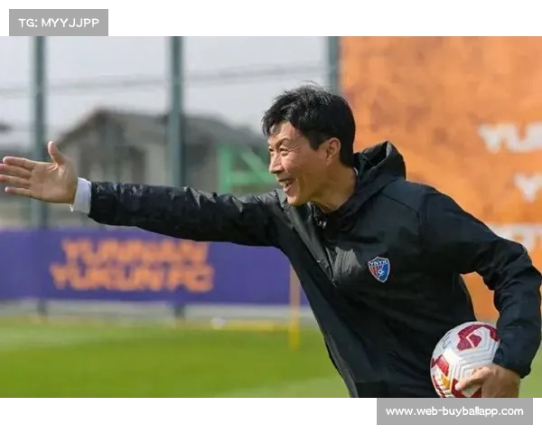 门将教练区楚良因个人原因提出辞职 足球界震动引发广泛关注 门将教练区楚良因个人原因提出辞职 足球界震动引发广泛关注