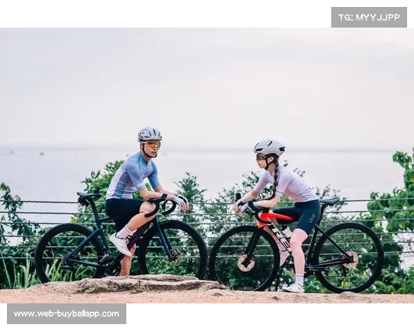 骑行服科技革新:降温面料提升高温赛事舒适度 骑行服科技革新:降温面料提升高温赛事舒适度