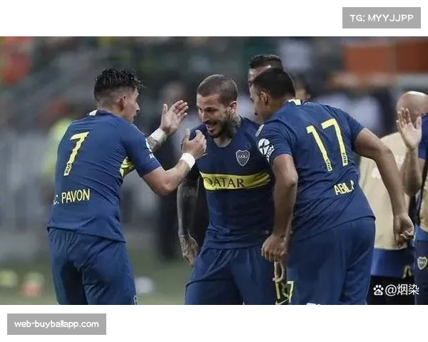 埃切维里前场抢断引争议 赫罗纳球员拼抢积极获回报